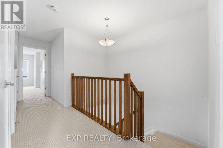 29194137/687-capricorn-circle/riverside-southgloucester-glen/ottawa/ontario/K4M0J5_22