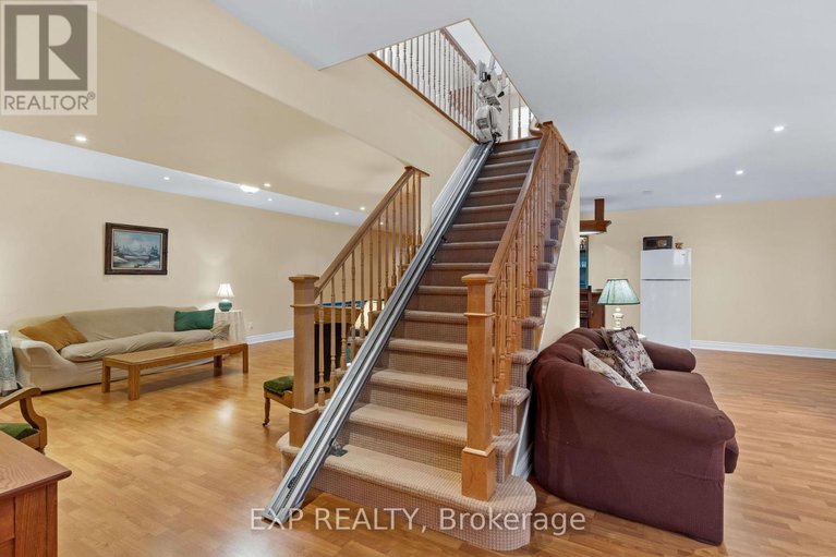 28552096/5940-brophy-drive/south-of-fallowfield-road/ottawa/ontario/K0A2Z0_29