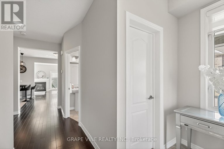 29648464/55-tapadero-avenue/emerald-meadowstrailwest/ottawa/ontario/K2S1B6_8