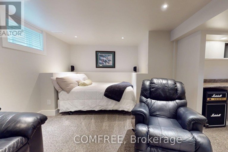 28595259/55-binscarth-crescent/glencairnhazeldean/ottawa/ontario/K2L1R9_18