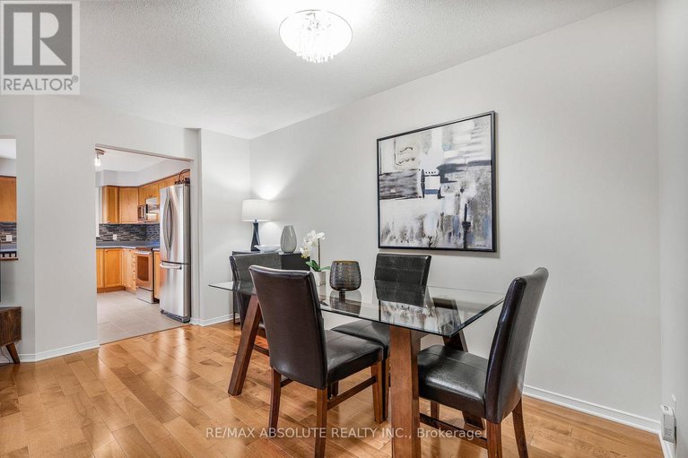 29139961/11-foxden-place/hunt-club-park/ottawa/ontario/K1G6A5_4