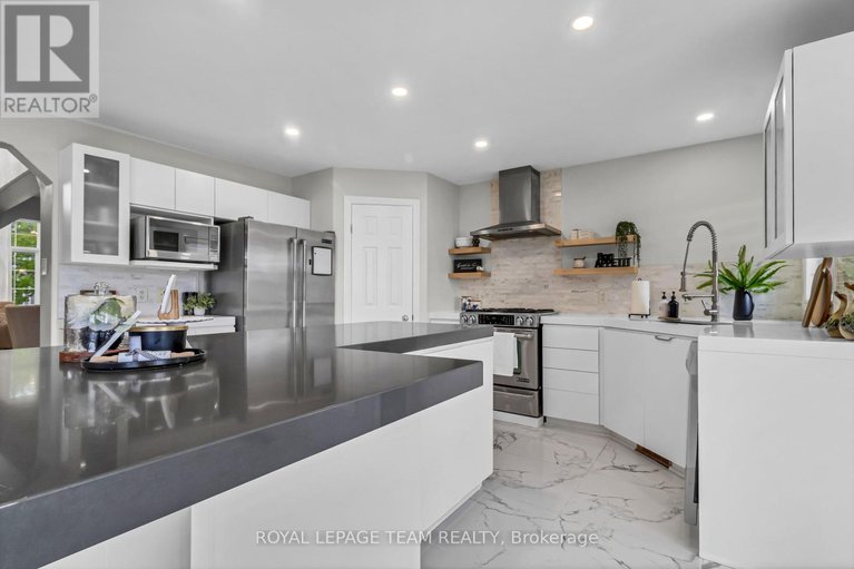 28384624/3728-mountain-meadows-crescent/riverside-southgloucester-glen/ottawa/ontario/K1V1V7_8