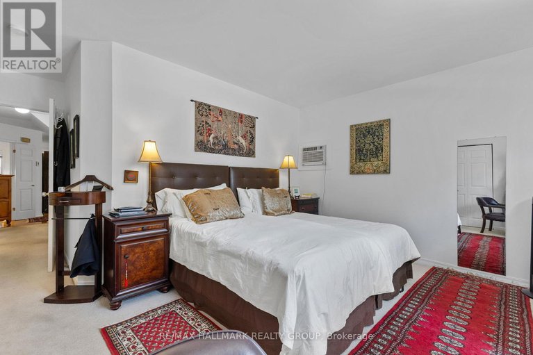 28484055/2-19-montcalm-street/ottawa-east/ottawa/ontario/K1S0A2_19