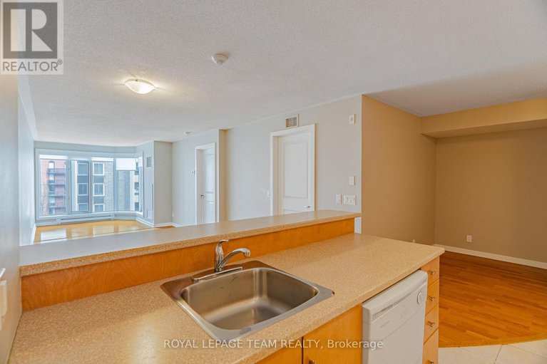 28559939/804-138-somerset-street-w/ottawa-centregolden-triangle/ottawa/ontario/K2P0A3_16