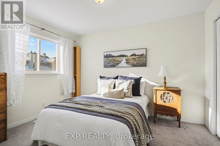 29397409/89-inverkip-avenue/hunt-club-parkgreenboro/ottawa/ontario/K1T4B9_26