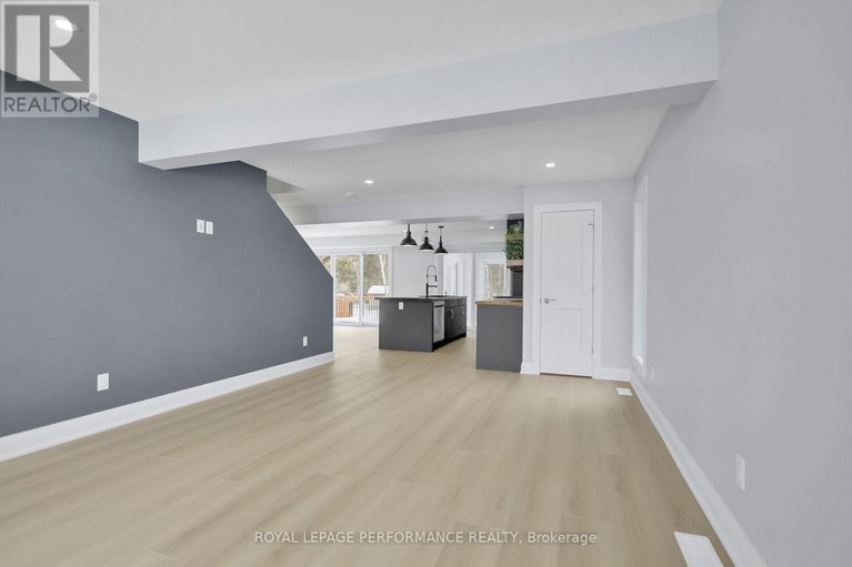 28549099/9-brydon-court/tanglewood/ottawa/ontario/K2G4A6_6