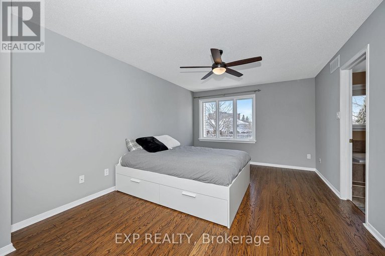 29225786/4596-ogilvie-walk-crescent/carson-grove/ottawa/ontario/K1J1G6_17