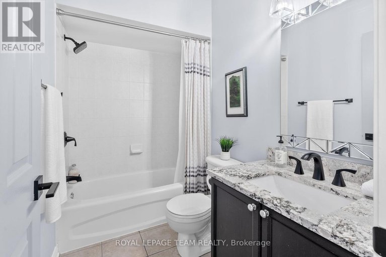 28525095/29-shining-star-circle/stittsville-south/ottawa/ontario/K2S2B4_31
