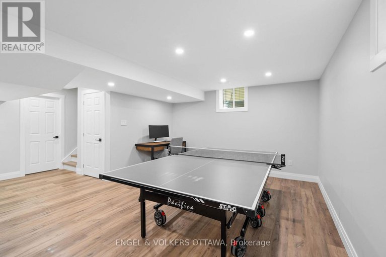 28873789/416-vendevale-avenue/stittsville-north/ottawa/ontario/K2S0M6_34