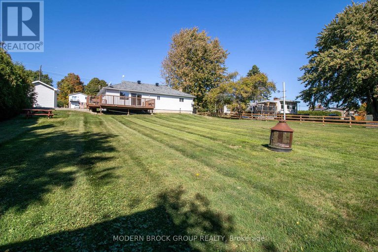 28960799/27-sarah-street/augusta-twp/augusta/ontario/K0E1P0_38