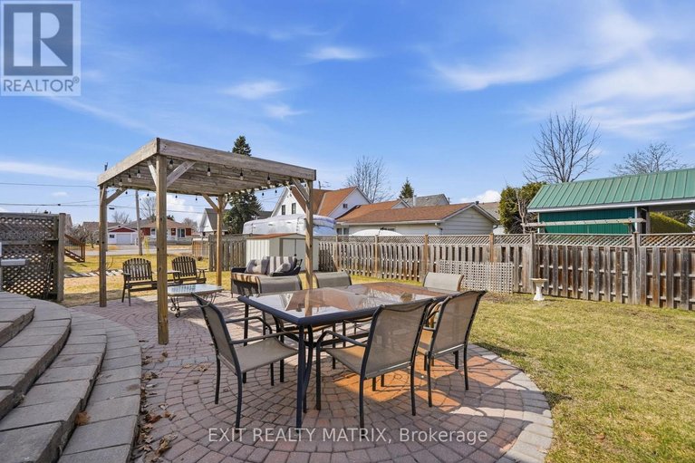 29608053/144-centenaire-street/embrun/russell/ontario/K0A1W0_31