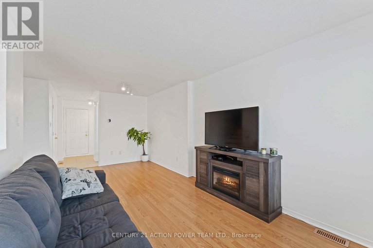 28258821/1887-hialeah-drive/fallingbrookgardenway-south/ottawa/ontario/K4A3T3_9