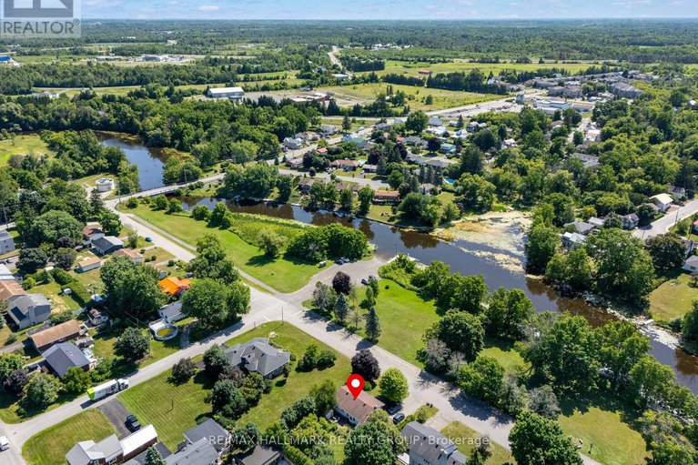 28630499/209-curry-street/kemptville/north-grenville/ontario/K0G1J0_11