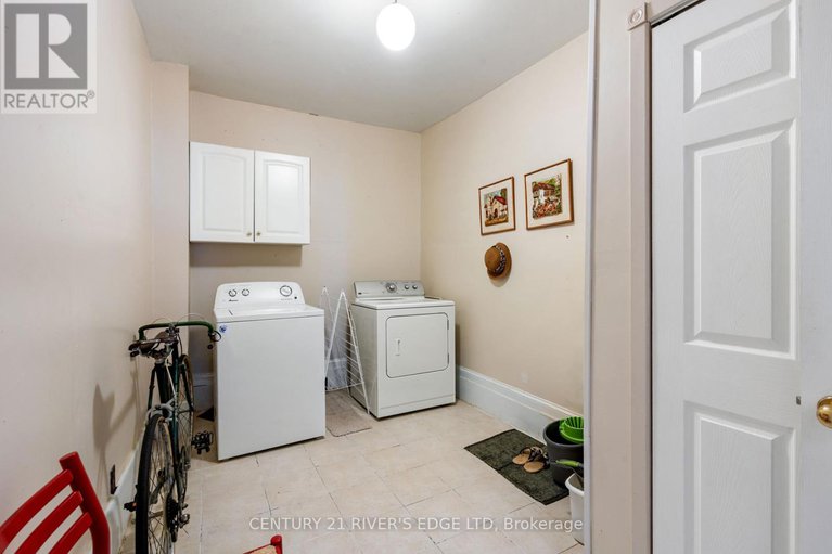 28632376/12084-lakeshore-drive/morrisburg/south-dundas/ontario/K0C1X0_14