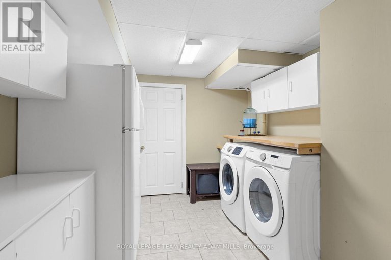28573380/607-tourelle-drive/fallingbrookgardenway-south/ottawa/ontario/K4A3H5_33