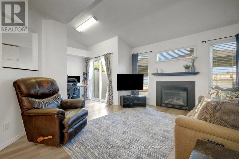 28998618/29-calaveras-avenue/longfields/ottawa/ontario/K2J4Z8_11