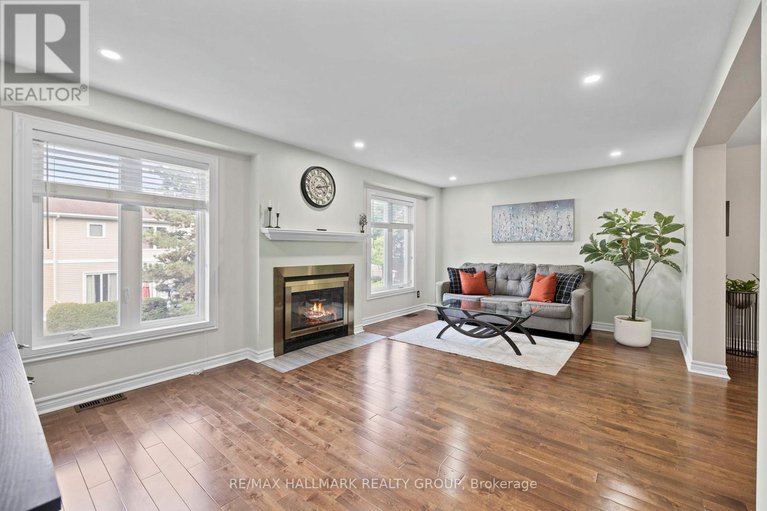 28870743/1951-ashmont-street/chapel-hill/ottawa/ontario/K1C7B9_9