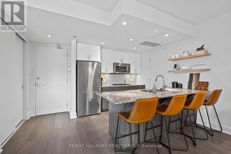 28780394/401-7-marquette-avenue/vanier/ottawa/ontario/K1L8A7_7