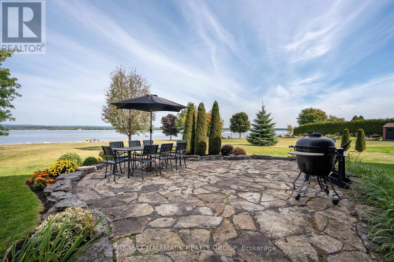 28953409/3285-front-road-s/east-hawkesbury-twp/east-hawkesbury/ontario/K6A2R2_15