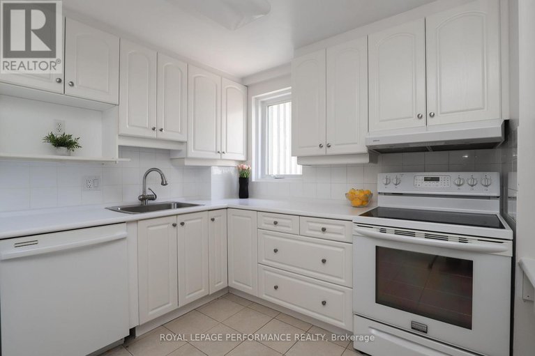28505384/1002-1171-ambleside-drive/woodroffe/ottawa/ontario/K2B8G6_12
