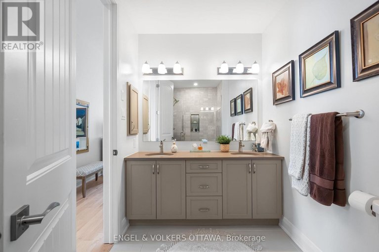 29572528/402-110-cortile-private/riverside-southgloucester-glen/ottawa/ontario/K1V2S8_26