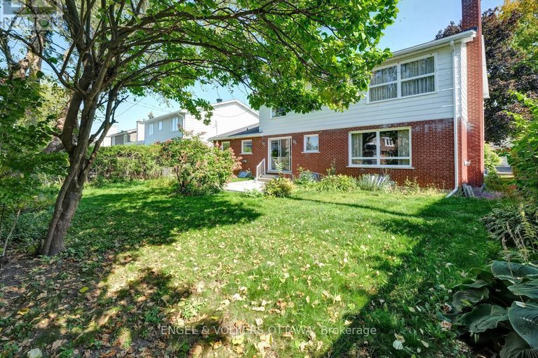 28544355/968-sadler-crescent/whitehaven/ottawa/ontario/K2B5H7_45