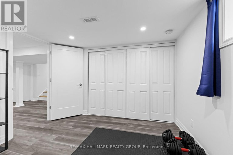 28783235/1622-drake-avenue/riverview-park/ottawa/ontario/K1G0L8_24