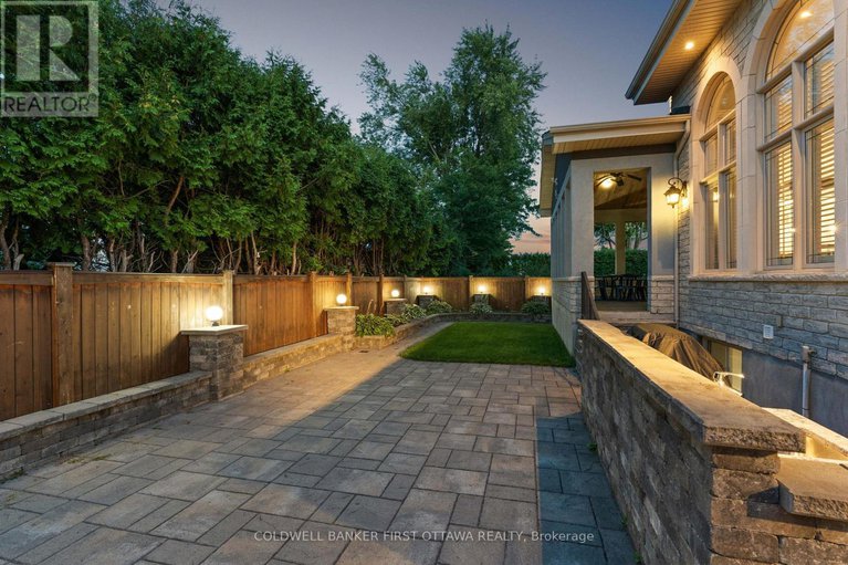 29209715/1623-claymor-avenue/carleton-heights/ottawa/ontario/K2C1T4_46