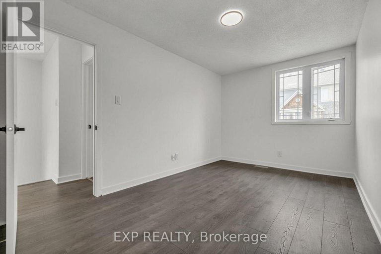 28543966/423-hillsboro-private/emerald-meadowstrailwest/ottawa/ontario/K2M3A7_24