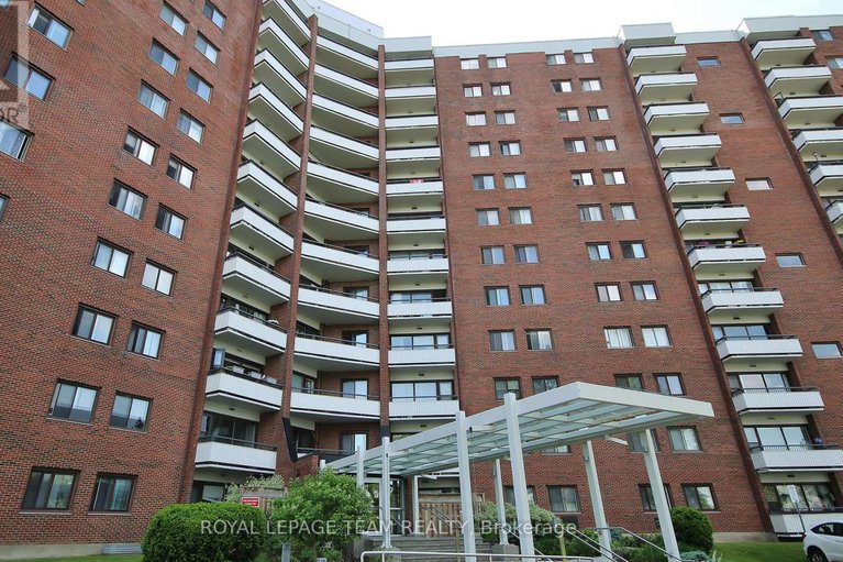 28457035/708-20-chesterton-drive/borden-farmstewart-farmcarleton-heightsparkwood-hills/ottawa/ontario/K2E6Z7_4