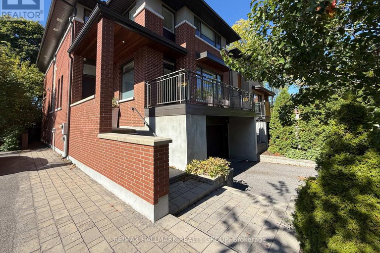 29433239/556-edison-avenue/mckellarhighland/ottawa/ontario/K2A1V4_48