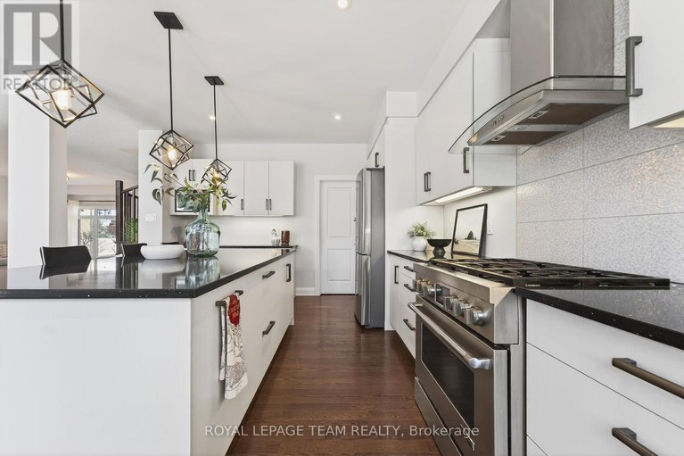 29397818/138-stonemeadow-drive/bridlewood/ottawa/ontario/K2M0G9_18