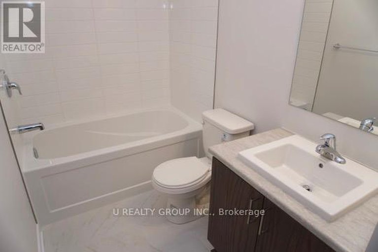 29256596/640-corporal-private/blossom-parkkemp-parkfindlay-creek/ottawa/ontario/K1X0M7_17