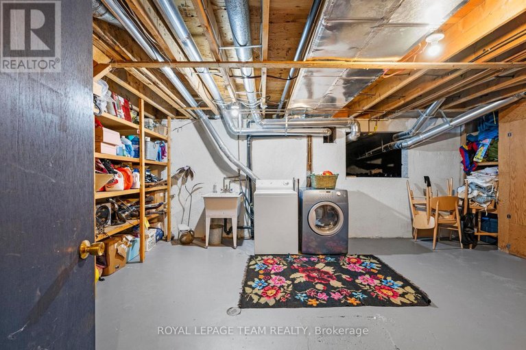 29622529/33-rutherford-crescent/beaverbrook/ottawa/ontario/K2K1N1_32