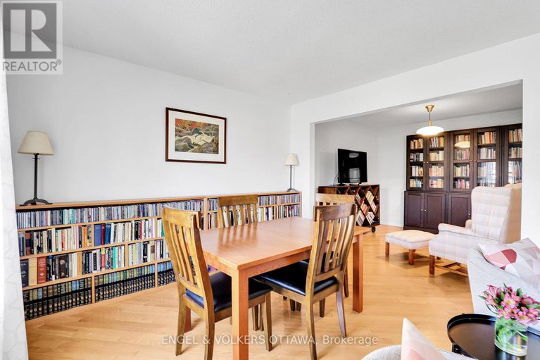 28416744/1089-borden-side-road/carleton-heights/ottawa/ontario/K2C3P3_10