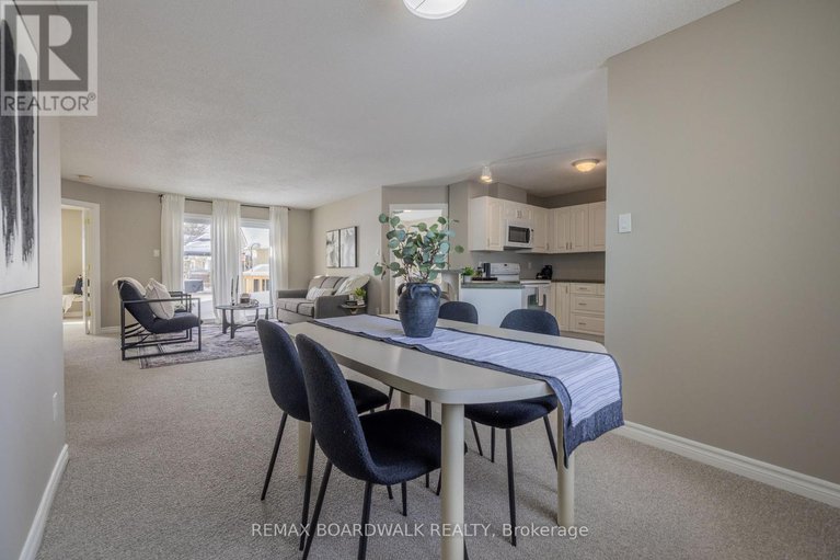 29301147/206-oak-leaf-private/richmond/ottawa/ontario/K0A2Z0_8