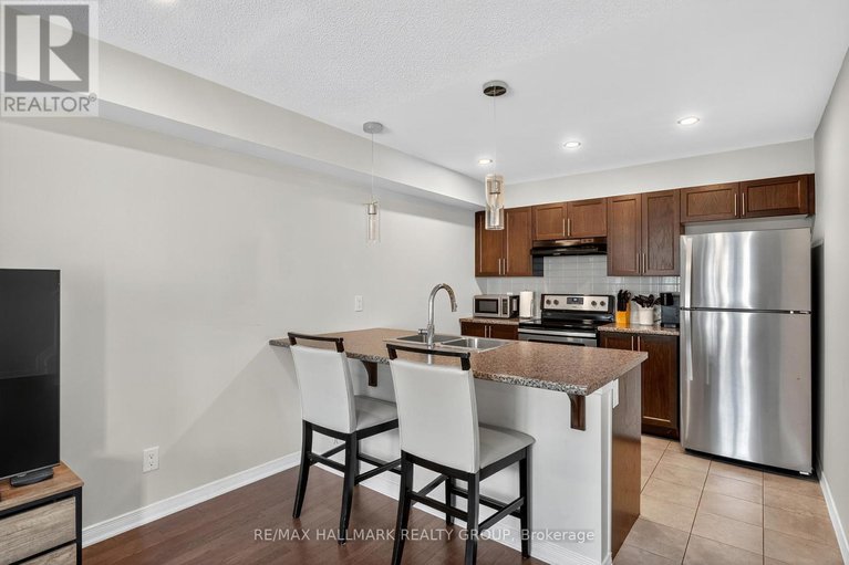 28837597/805-element-private/emerald-meadowstrailwest/ottawa/ontario/K2M0M8_17