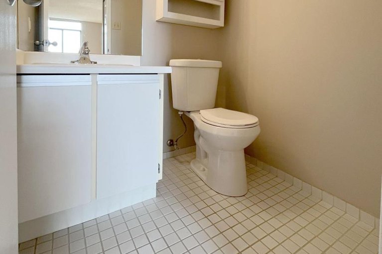 28555722/1210-2871-richmond-road/queensway-terrace-north/ottawa/ontario/K2B8M5_18