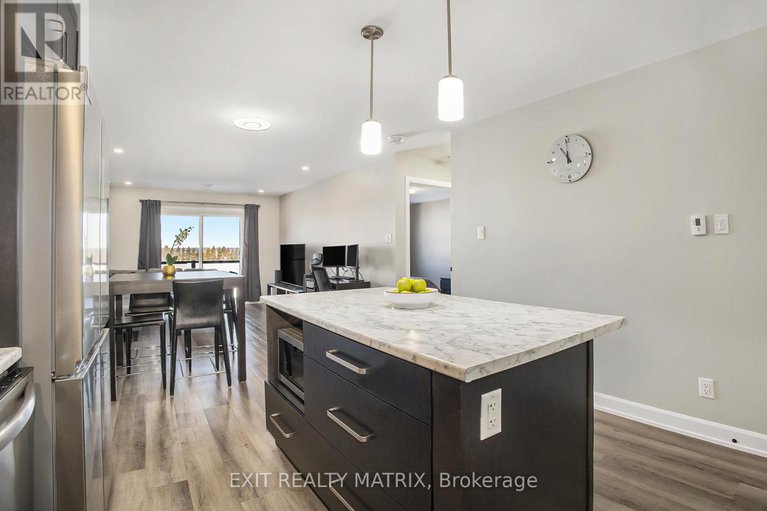 28215957/304-271-belfort-street/embrun/russell/ontario/K0A1W0_8