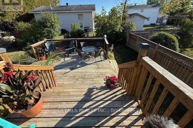 29651491/139-raina-way/kemptville/north-grenville/ontario/K0G1J0_36