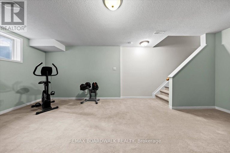 29448324/783-cobble-hill-drive/cedargrovefraserdale/ottawa/ontario/K2J0C3_70