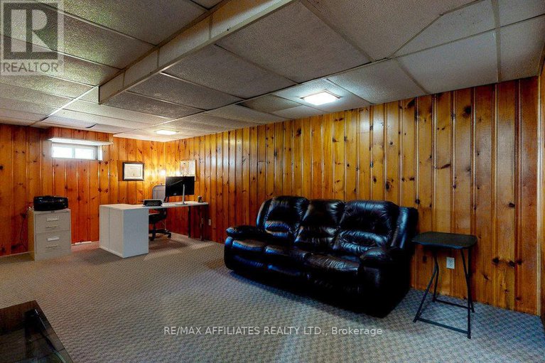 28586266/22-red-maple-crescent/blackburn-hamlet/ottawa/ontario/K1B3Z4_25