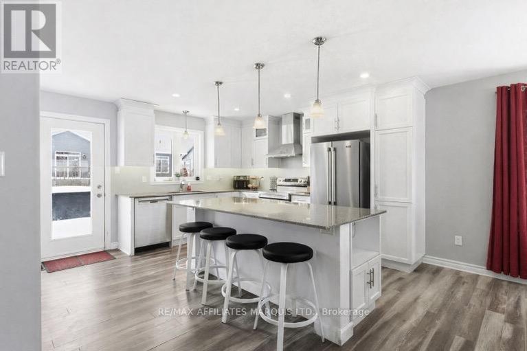 29533424/50-jim-brownell-boulevard/long-sault/south-stormont/ontario/K0C1P0_12