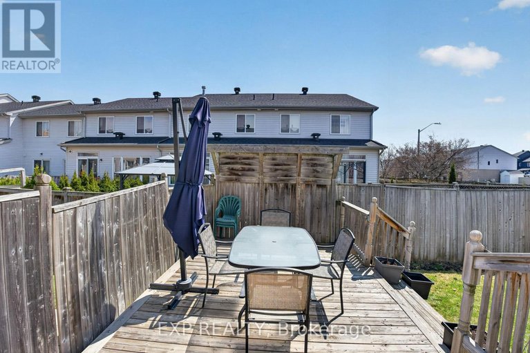 29648103/301-brigitta-street/emerald-meadowstrailwest/ottawa/ontario/K2S0H8_19