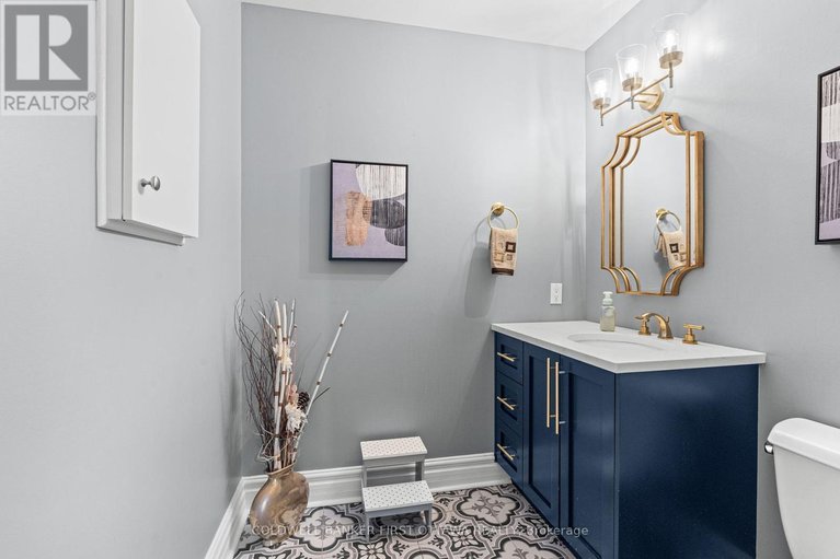 28399628/1379-potter-drive/manotick-village-manotick-estates/ottawa/ontario/K4M1C3_23
