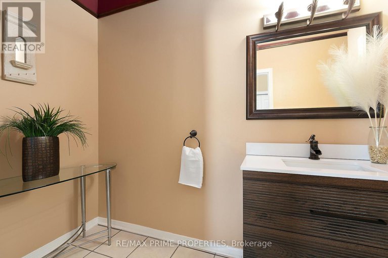 29367761/1567-rumford-drive/fallingbrookpineridge/ottawa/ontario/K4A4C1_20