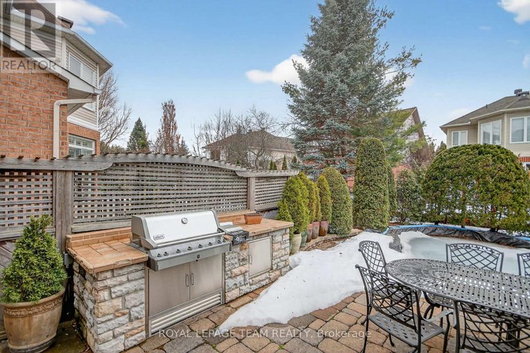 29471661/3113-apple-hill-drive-s/upper-hunt-club/ottawa/ontario/K1T3Z2_42