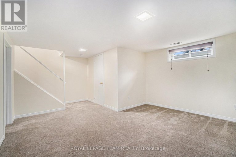 29255821/218-440-kintyre-private/carleton-square/ottawa/ontario/K2C3M9_19