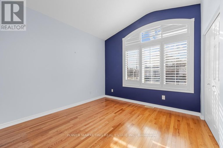 29407948/192-felicity-crescent/mer-bleuebradley-estatesanderson-park/ottawa/ontario/K1W0C2_10