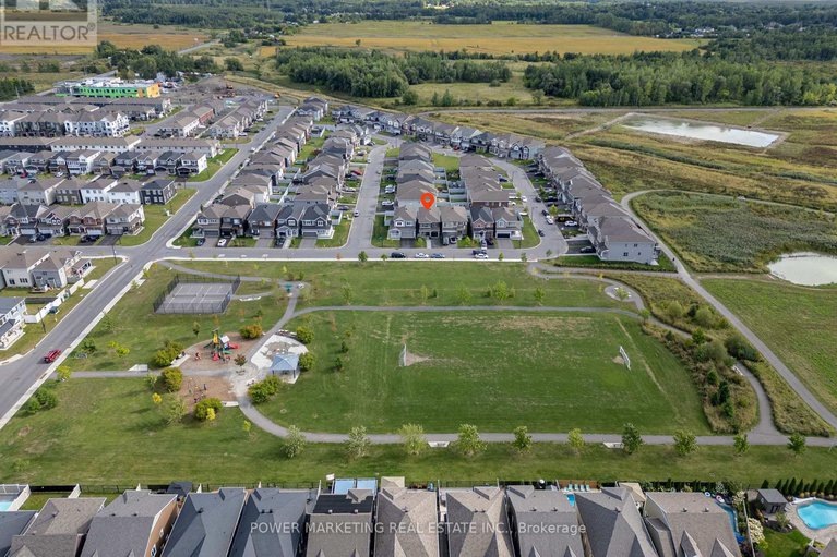28856954/815-henslows-circle/avalon-west/ottawa/ontario/K4A5H6_30